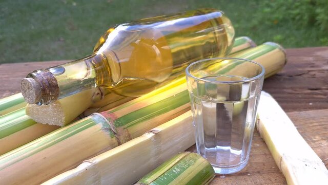 Brazilian drink known as Cacha&ccedil;a, "pinga", cane or distilled sugar cane. Name given to cognac produced in Brazil. It is used in the preparation of the caipirinha known worldwide.