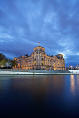 Fototapeta premium The Reichstag building over the Spree river, Berlin, Germany