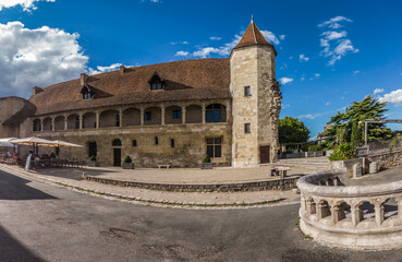 Obraz premium Nérac (Lot et Garonne, France) - Vue panoramique du château musée Henri IV, cour de la maison d'Albret