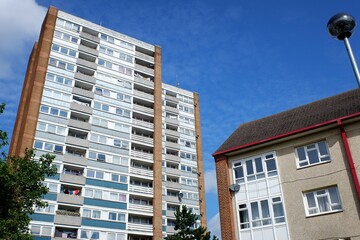 Local authority tower block and apartment building on English council housing estate © Peter Fleming