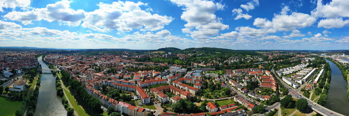 Fototapeta na wymiar Luftbild von Bamberg bei schönem Wetter