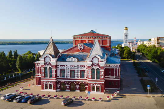 Aerial view of drama theatre witn Chapaev monument in Samara