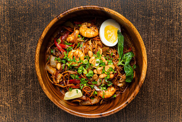 noodle with meat and vegetables