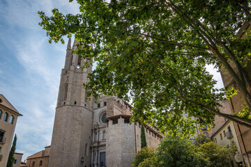 Fototapeta na wymiar Casco histórico y judería de Girona (España), uno de los barrios mejor conservados de España y Europa.