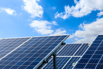Obraz premium Smooth solar panels and beautiful sky landscape in China