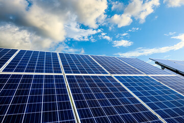Obraz premium Smooth solar panels and beautiful sky landscape in China