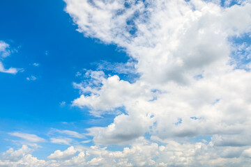 Obraz na płótnie Canvas Clear sky and cloud natural landscape close-up in China