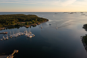 boat arriving to a guest harbor