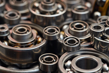 Bearings. Ball bearings. Thrust bearings.