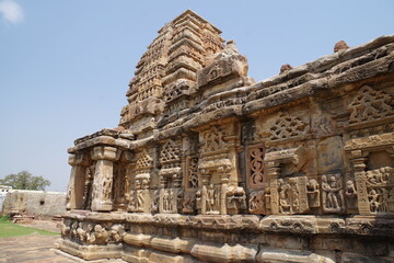 Fototapeta premium インド 世界遺産パッタダカルの建造物群