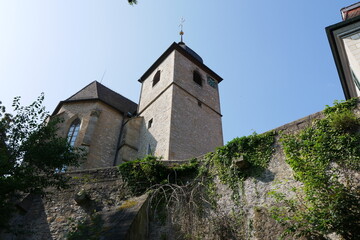 Fototapeta na wymiar Kirche Stadtmauer Besigheim