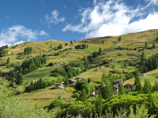 Obraz premium village de Vincendières, vallée de l'avérole, Haute Maurienne