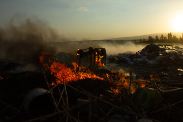 garbage is burning in the dump