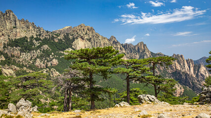 aiguilles de bavella lac de l'ospedale en corse et solenzara