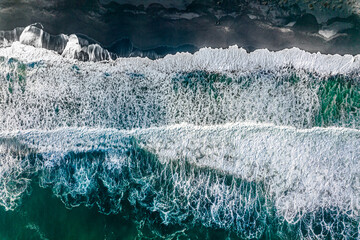 Big waves on the south pacific captured by a drone (zenith)