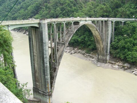 Coronation Bridge over River Tista with Green Trees_Sevok_West Bengal_India