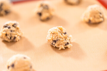 Baking cookies