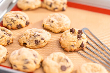 Baking cookies