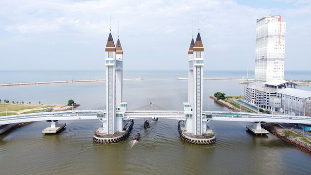 Terengganu Iconic lane bridge or Terengganu drawbridge