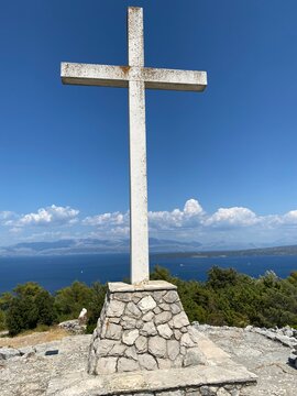 Vela straza - highest peak of Solta island