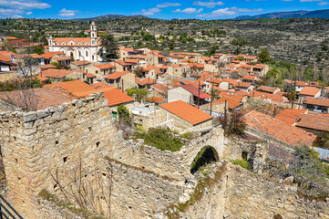 Fototapeta na wymiar The mountain village of Lofu, known since the 14th century, by its name (lofos - hill) describes the features of the local landscape. Stone-paved streets climb on gentle slopes 