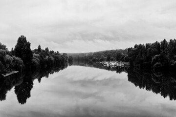 Fototapeta premium Avon harbor and fontainebleau forest