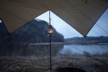 tent in the river © itnc