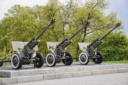 Cannon in the city of Kiev