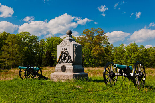 Photo of Battery D 1st New York Light Artillery Monument, Gettysburg National Military Park, Pennsylvania USA