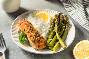 Healthy Homemade Roasted Salmon with Asparagus