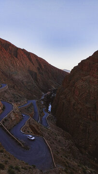 road to the mountains