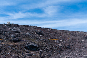 山梨県、静岡県にある富士山を登山する風景 A view of climbing Mt. Fuji in Yamanashi and Shizuoka Prefectures.