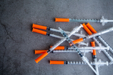 Vaccines against COVID-19 and strengthens the immune system.