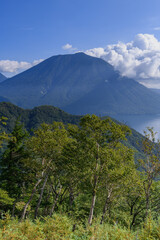 社山から見た男体山と中禅寺湖