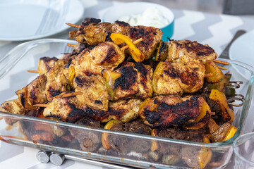 Plat de brochettes