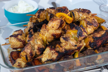 Plat de brochettes