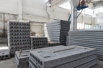 hollow reinforced concrete floor slabs in the workshop