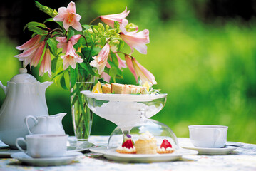 breakfast on the bed