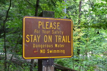 Hiking sign - stay on trail