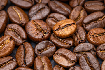 Coffee beans with uniform color