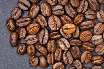 Coffee beans with uniform color