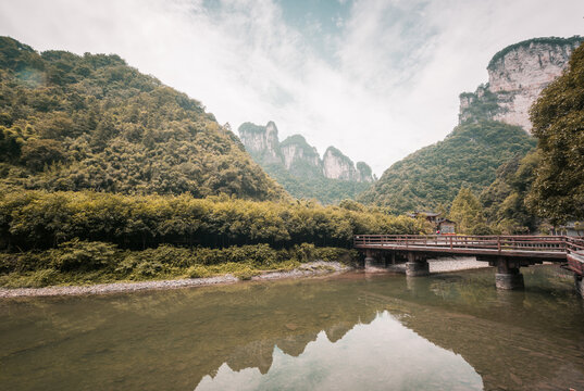 Xiangxi Tujia And Miao Autonomous Prefecture Is An Autonomous Prefecture Of The People's Republic Of China. It Is Located In Northwestern Hunan Province.China's Canyon Natural Scenery.