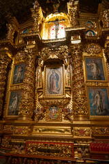 Obraz premium Detail of the interior of the Santo Domingo de Guzman Church, in the city of Oaxaca de Juarez, Mexico.