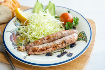 焼いた生ウインナーソーセージ