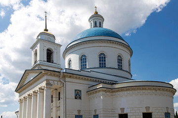 Fototapeta na wymiar Nikolsky Cathedral (Nikola Belyi or White Nikola)