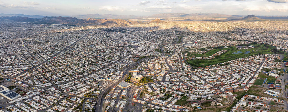 Panoramica aerea de la ciudad de Chihuahua, Mexico