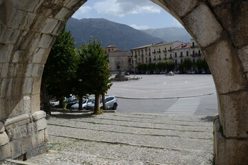 Piazza Garibaldi vista da un'altra prospettiva (Sulmona, AQ)