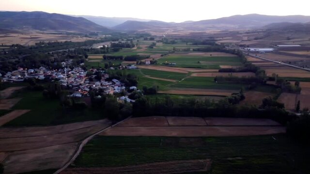 Kelkit valley, Derey&uuml;z&uuml; village, view from above