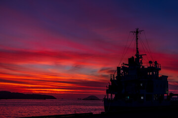 Obraz premium 博多湾の夕日