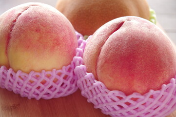 果物　桃　ピーチ